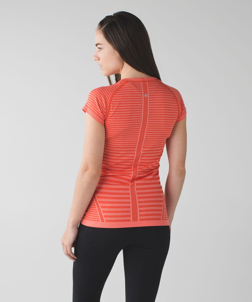 Lululemon Swiftly Tech Short Sleeve Crew - Heathered Duck Sauce