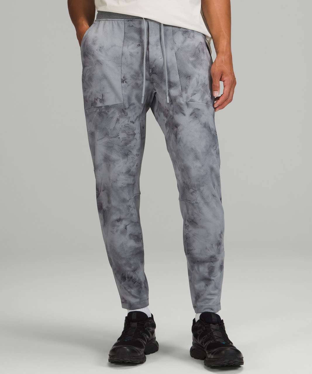 Lululemon Textured Tech Pant - Diamond Dye Gold Spice Black