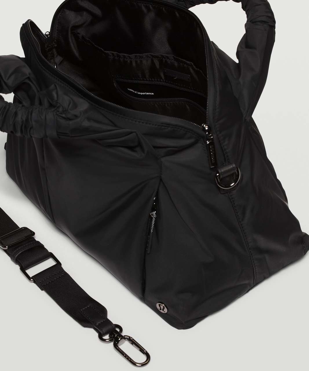 lululemon gathered handle bag