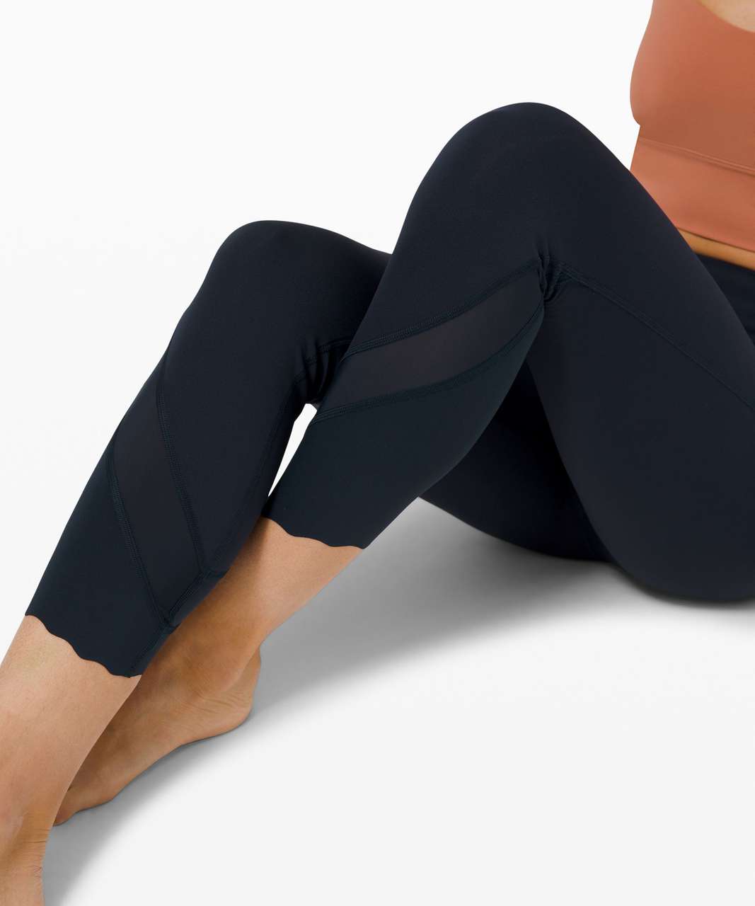 lululemon - OFFERS WELCOME lululemon Wunder scallop tights on Designer  Wardrobe