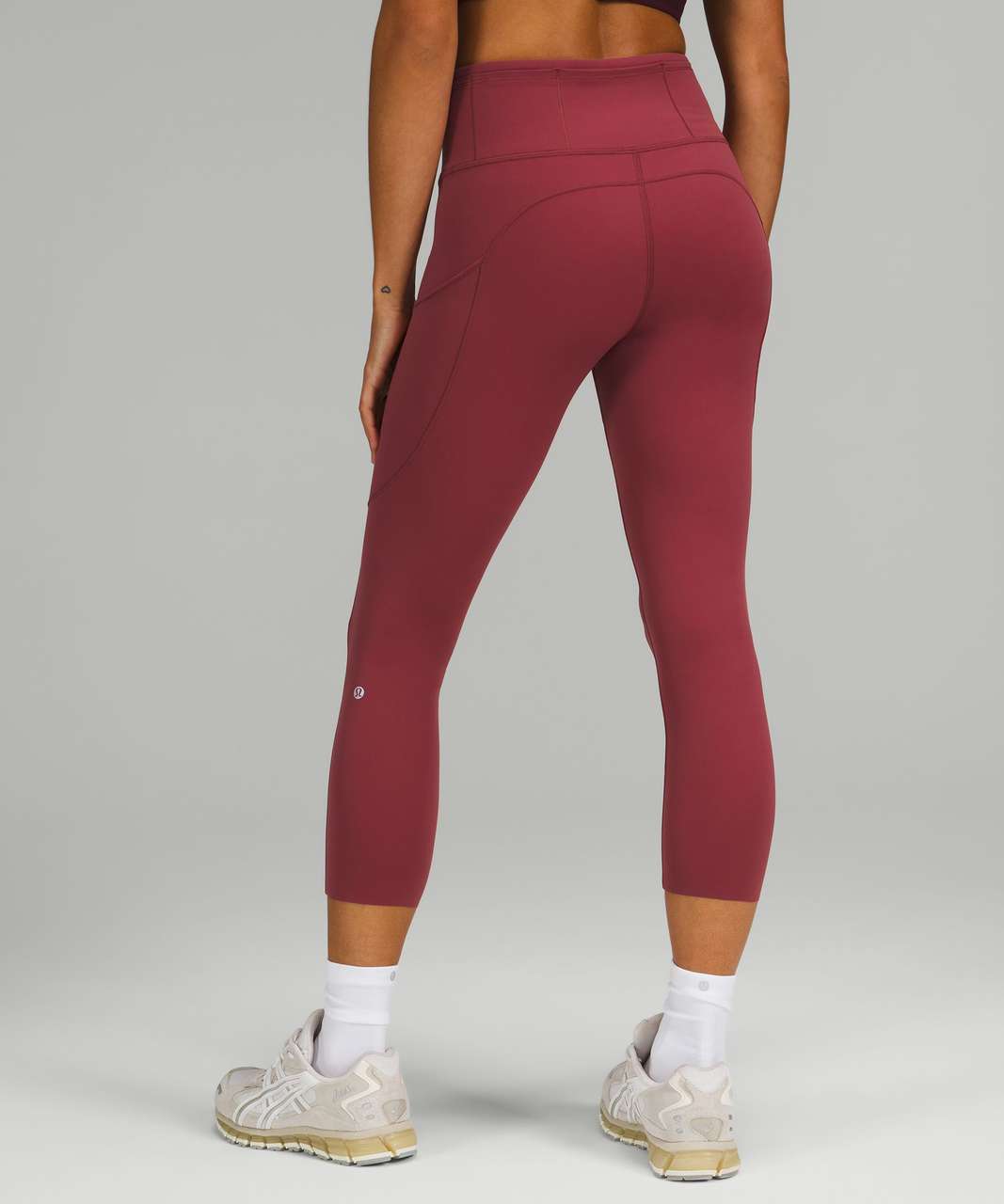 Lululemon Run Fast Free Crop Ruffle Tonka Stripe Maroon Leggings Size 6