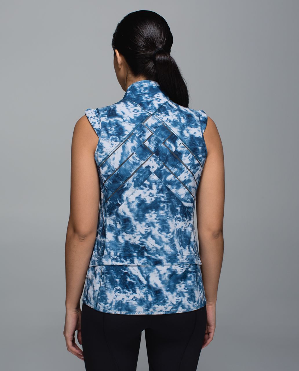 Lululemon Light Speed Vest - Sea Side Silver Fox Alberta Lake