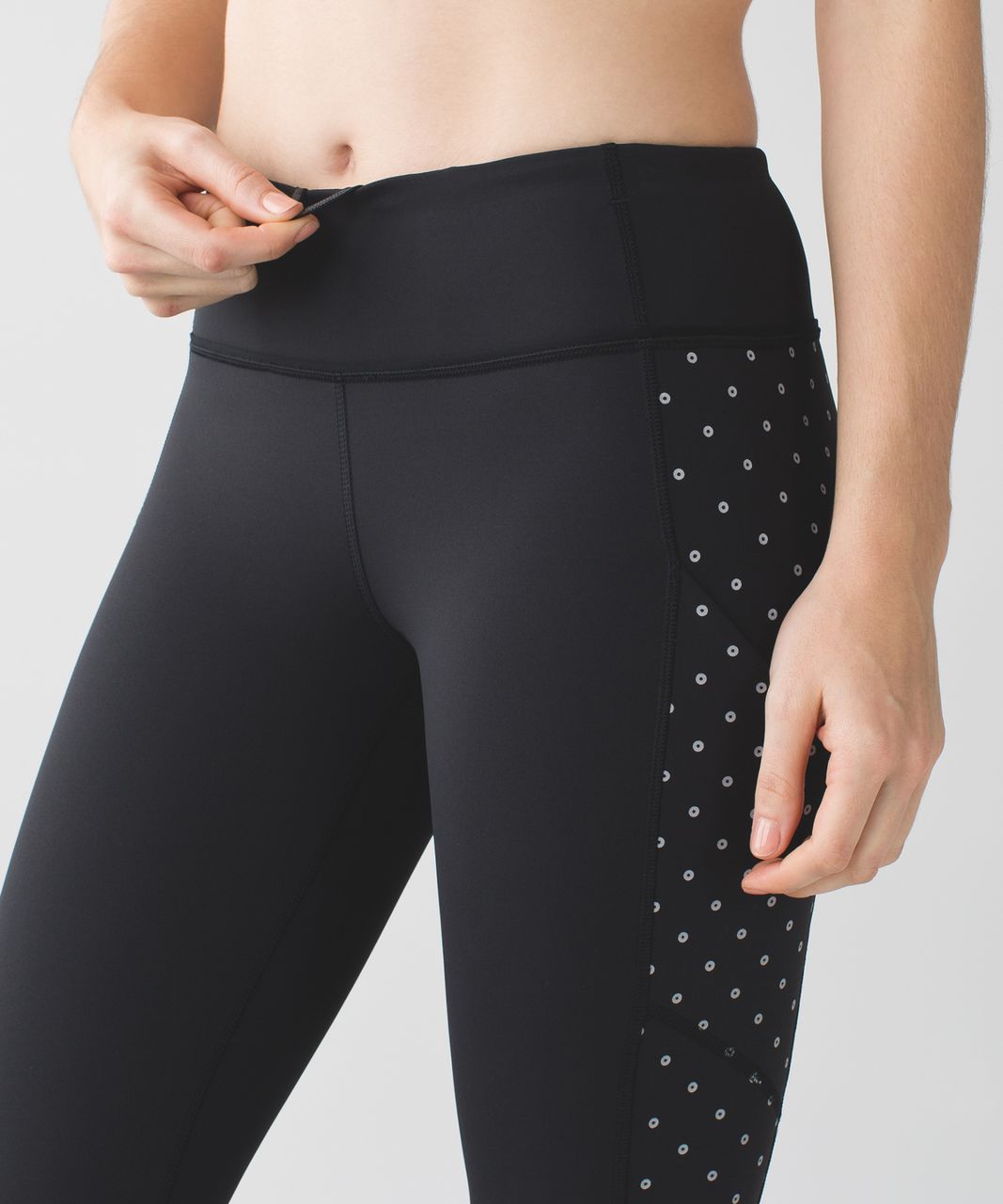 Lululemon Ruched Ankle Speed Tight Leggings IV Black Size 2 - $29