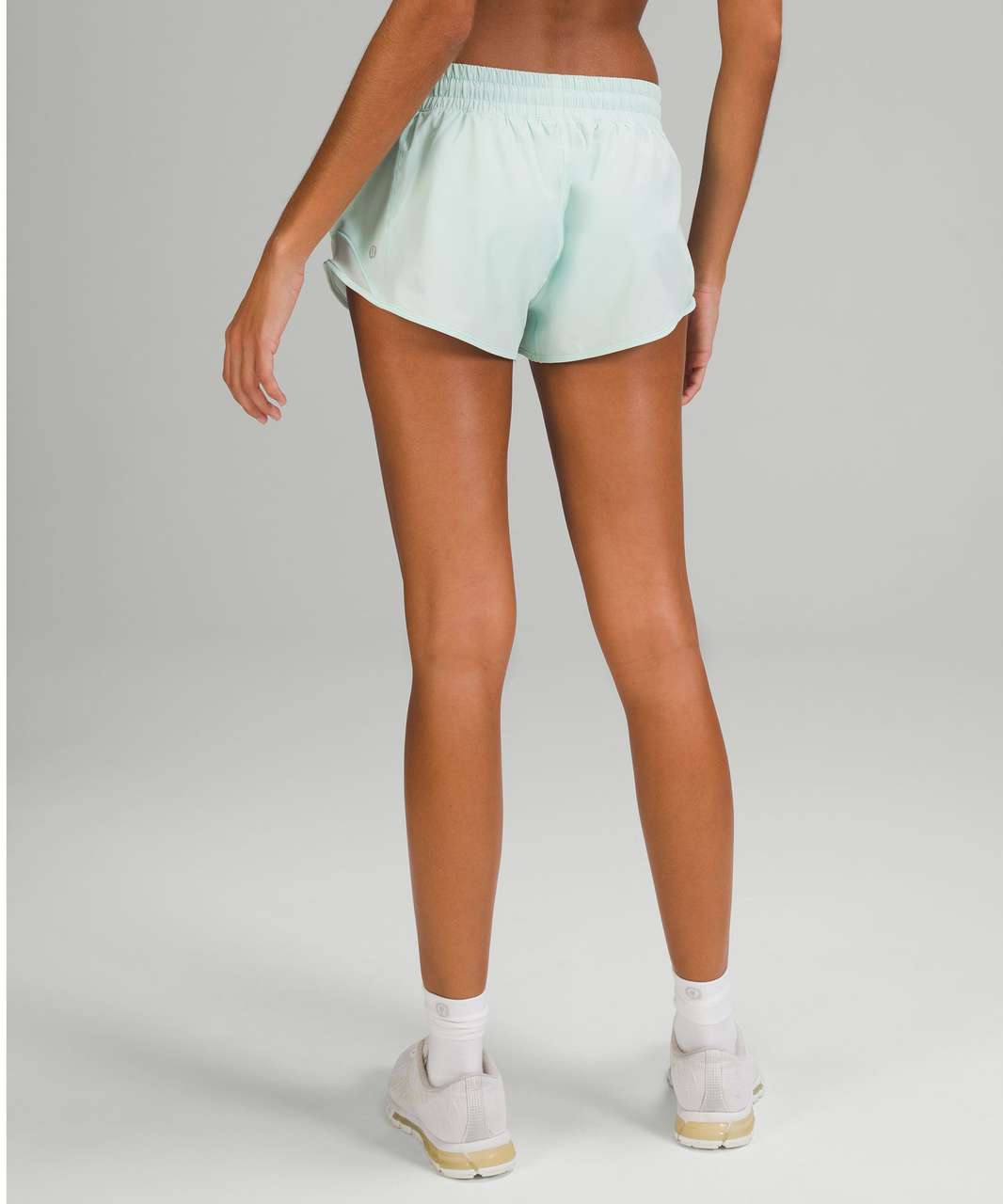 Lululemon Hotty Hot Low-Rise Lined Short 2.5" - Delicate Mint