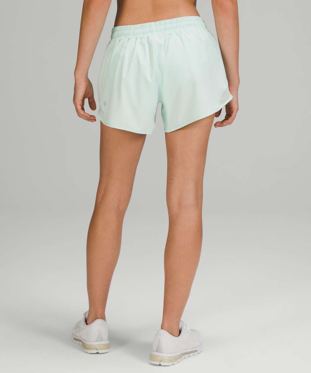 Lululemon Hotty Hot Low-Rise Lined Short 4" - Delicate Mint