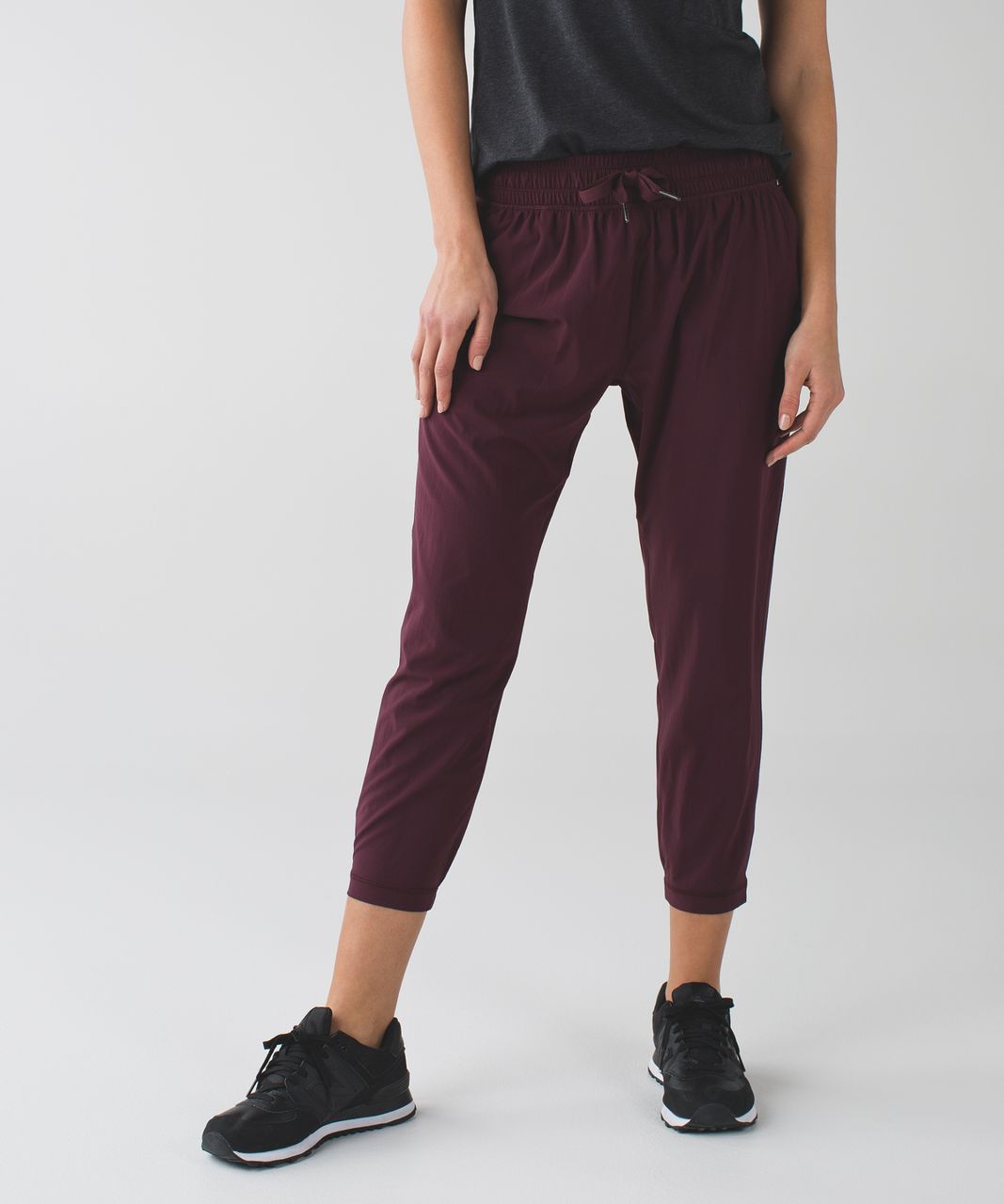 Lululemon Namaskar Crop - Bordeaux Drama