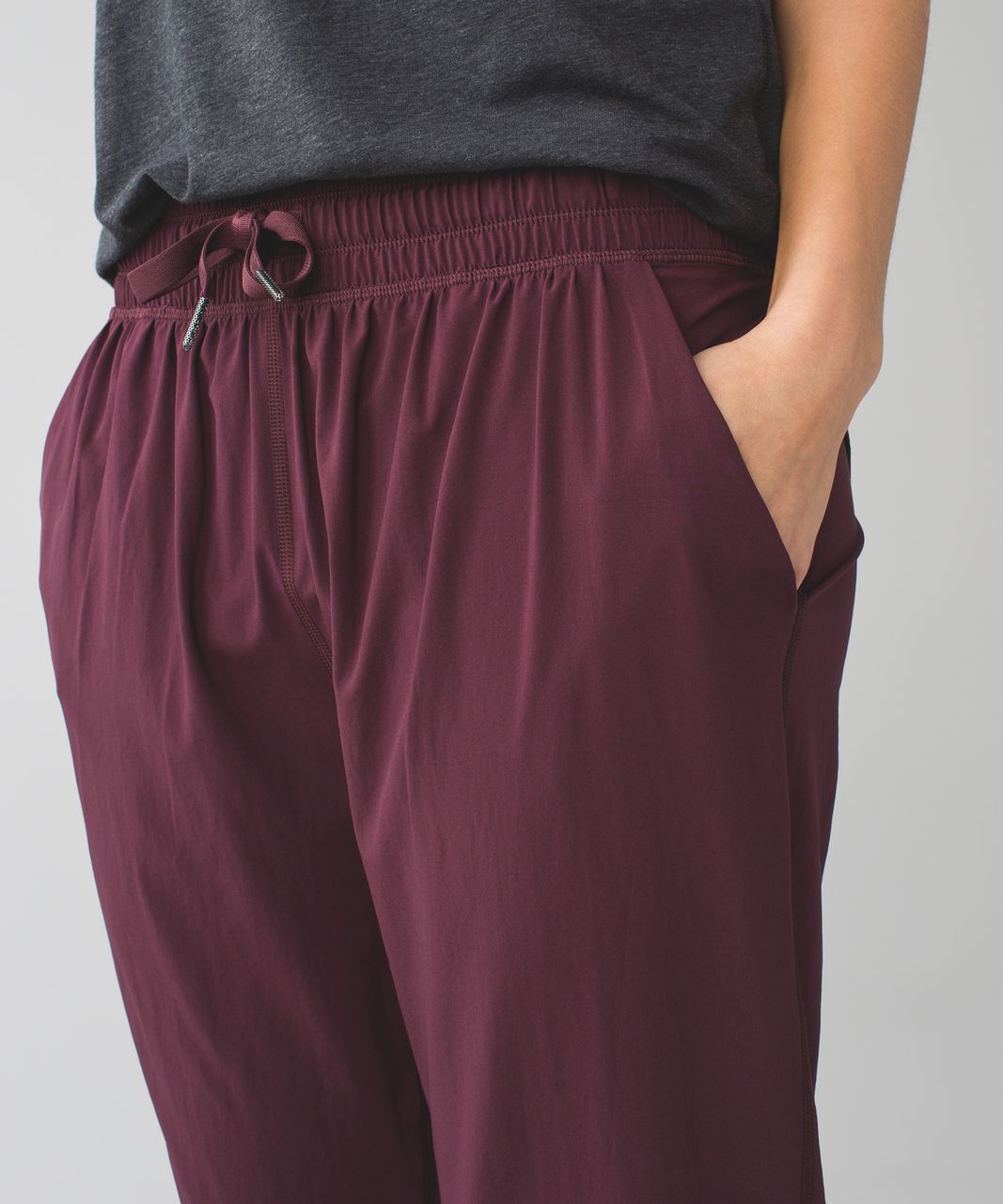 Lululemon Namaskar Crop - Bordeaux Drama