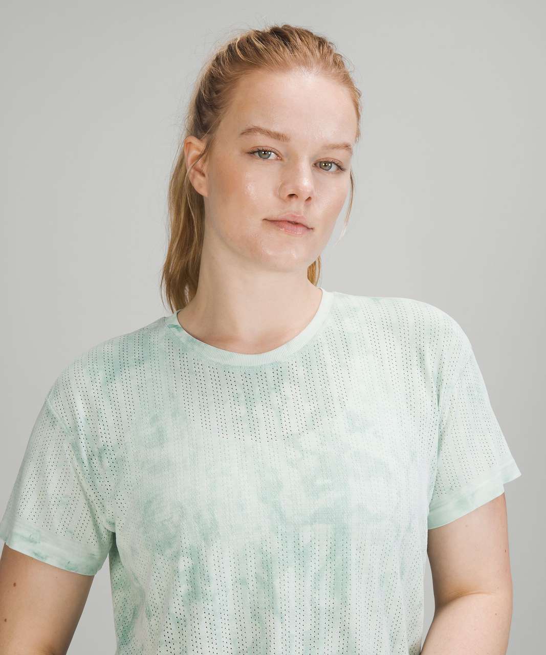 Lululemon Train to Be Short Sleeve Shirt - Rainstripe Sheer Cloud Wash Rainforest Green