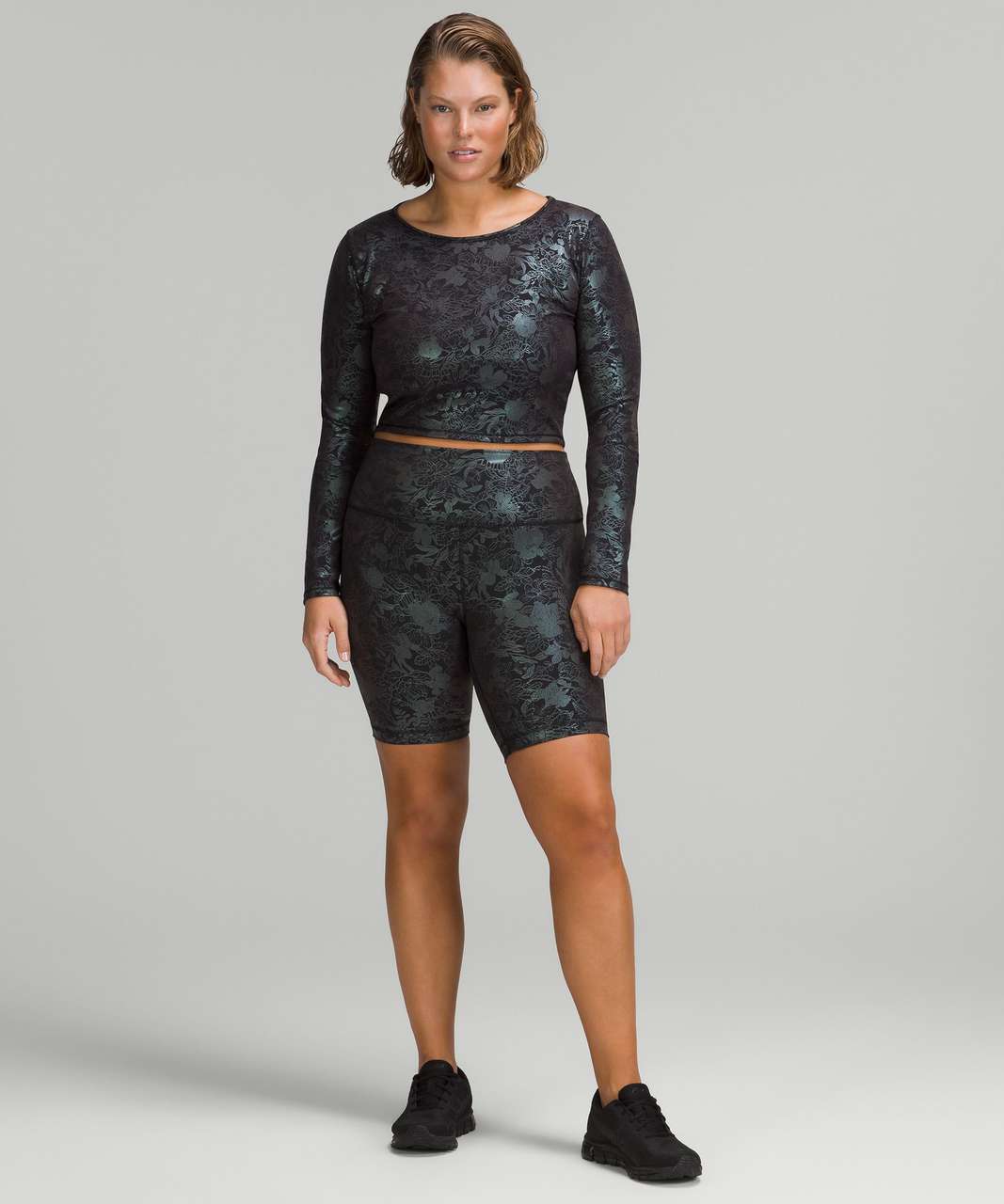 Lululemon Wunder Train High-Rise Tight 25 *Foil - Logo Flourish Black  Iridescent Foil - lulu fanatics