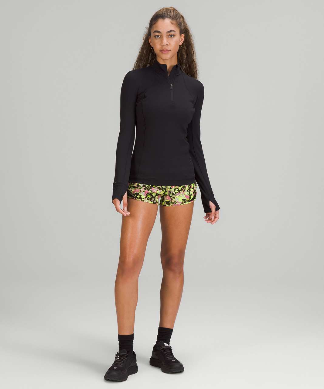 Lululemon Hotty Hot Low-Rise Lined Short 2.5" - Inflected Highlight Yellow Multi / Black