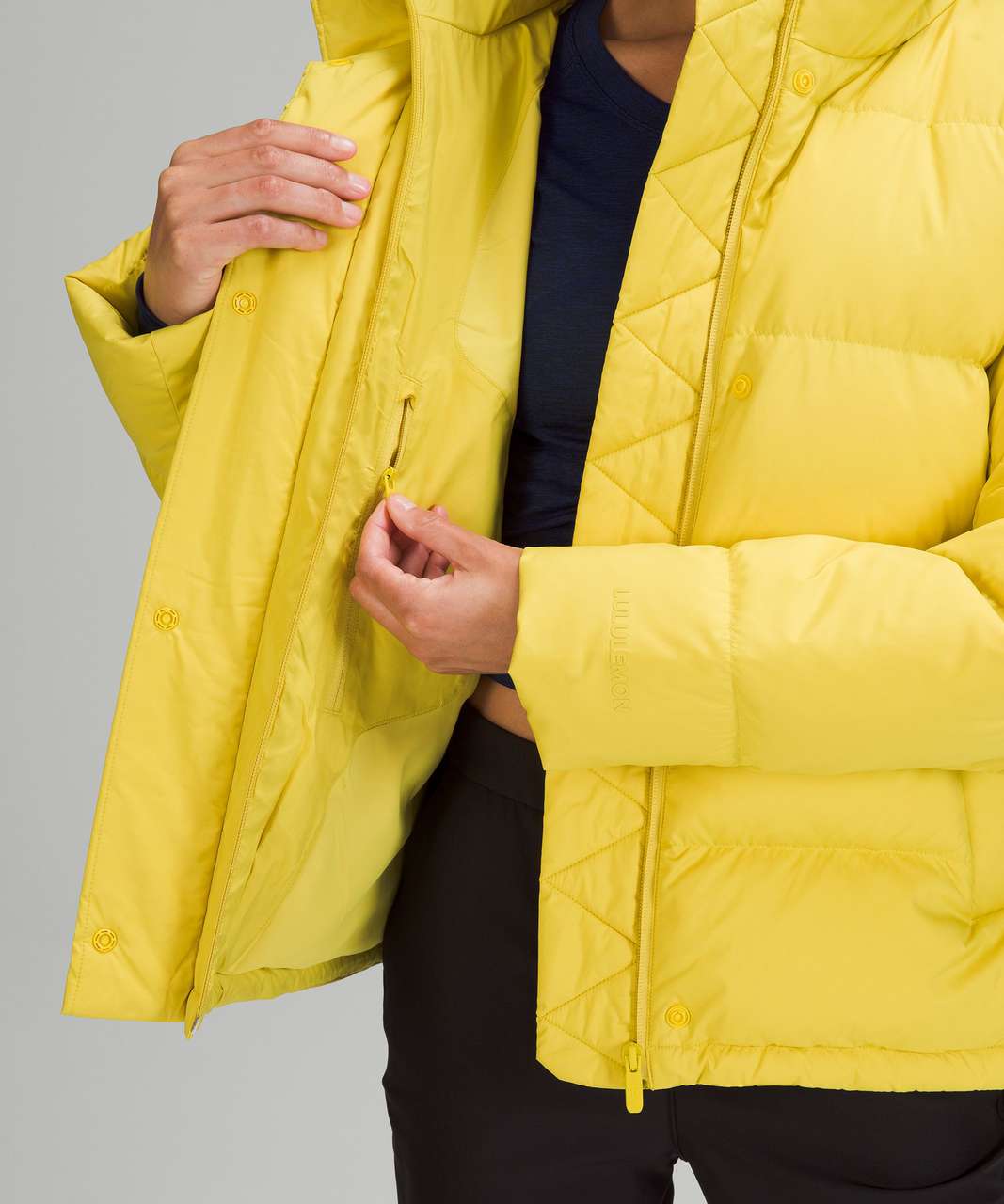 NWT Lululemon Women's Yellow Wunder Puff Jacket Size 8 – Palmer Kennedy