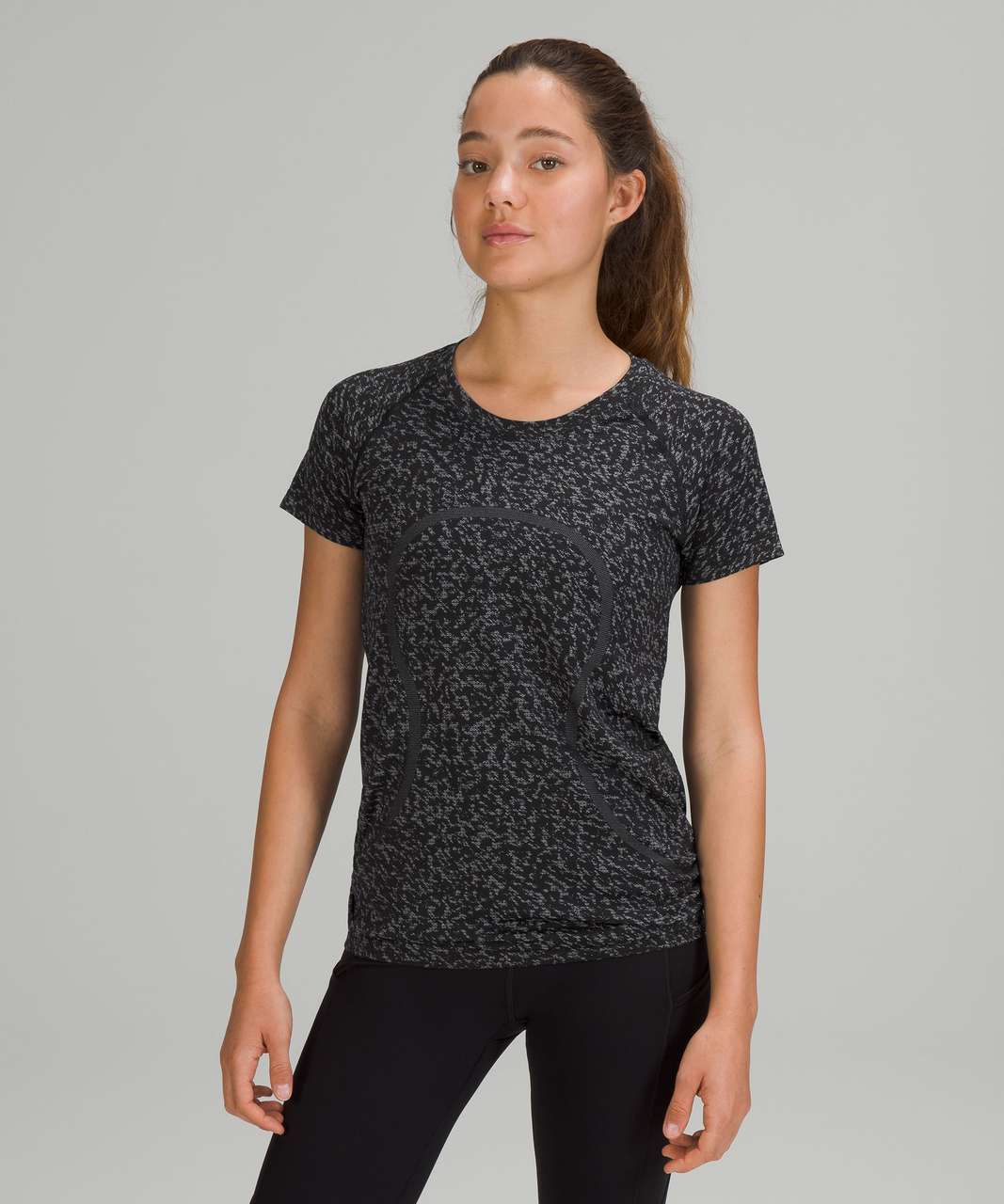 Lululemon Swiftly Tech Short Sleeve Shirt 2.0 - Distorted Static Black / Alpine White