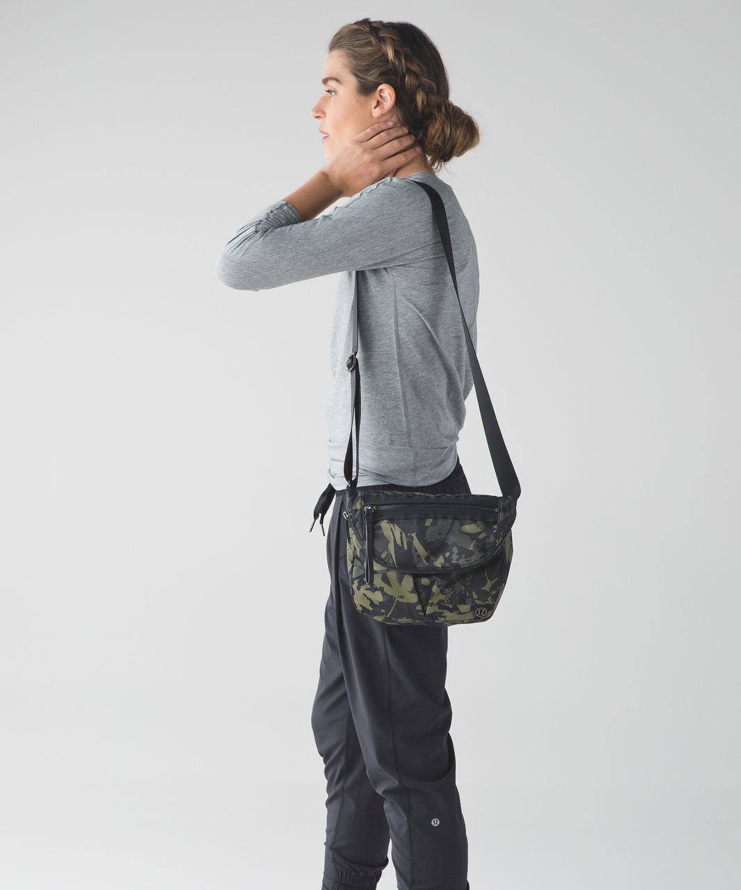 Lululemon Festival Bag II - Pop Cut Fatigue Green Black