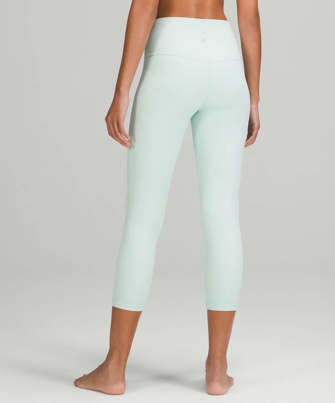 Women's Run Cropped Tight Leggings in Ice Mint