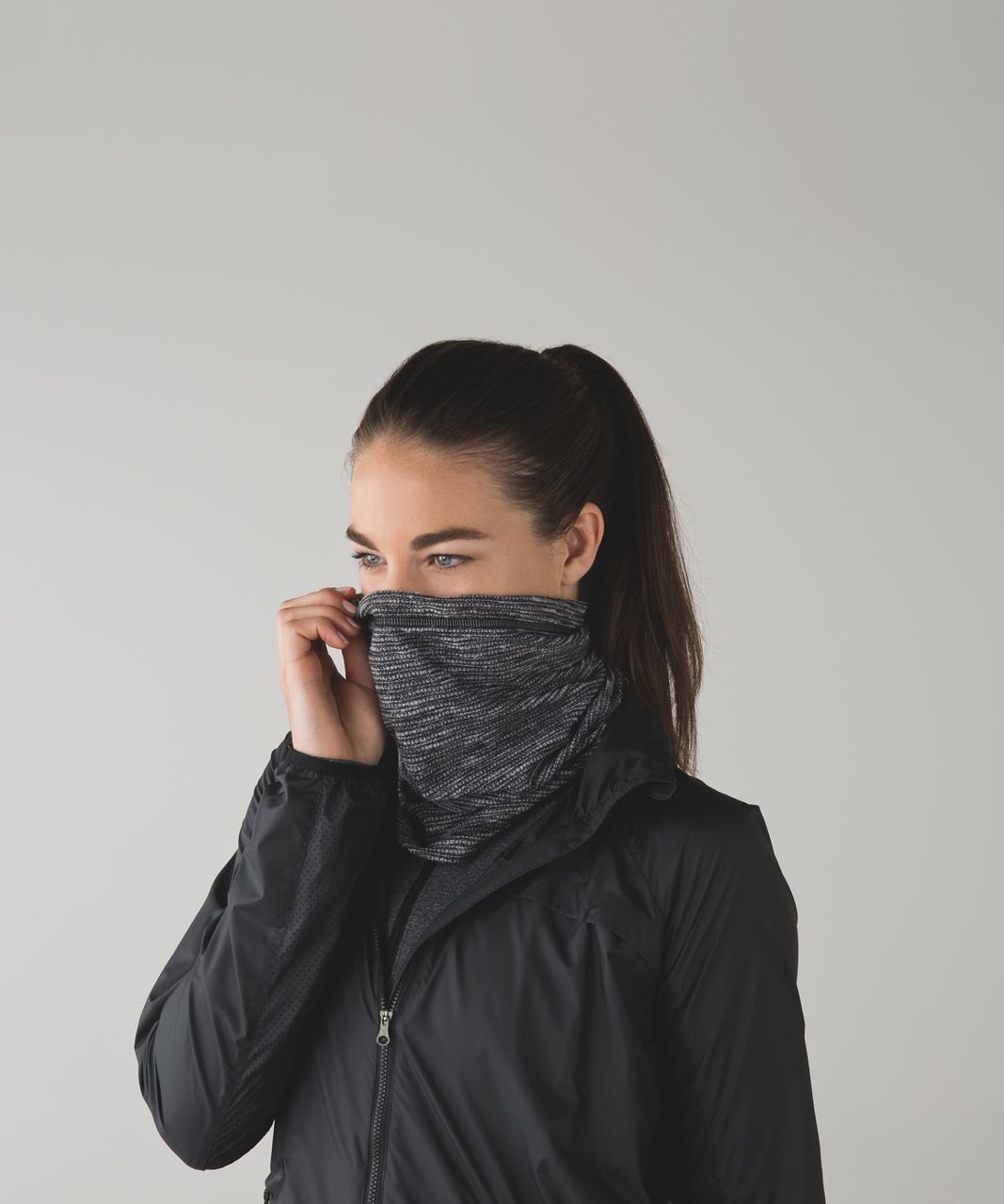 Lululemon Run And Done Neck Warmer - Coco Pique Black White