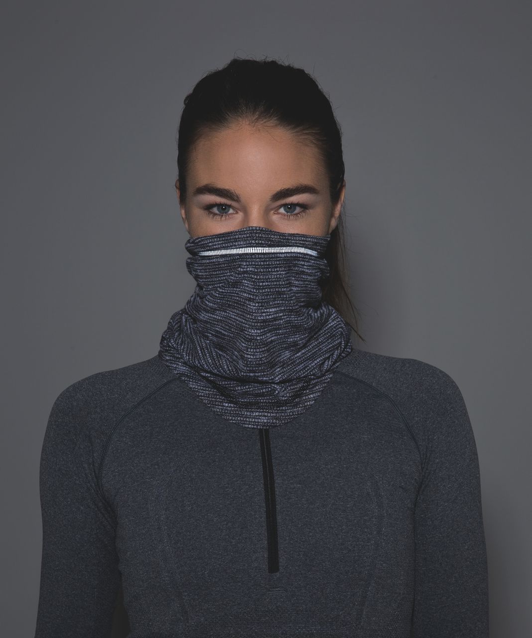 Lululemon Run And Done Neck Warmer - Coco Pique Black White