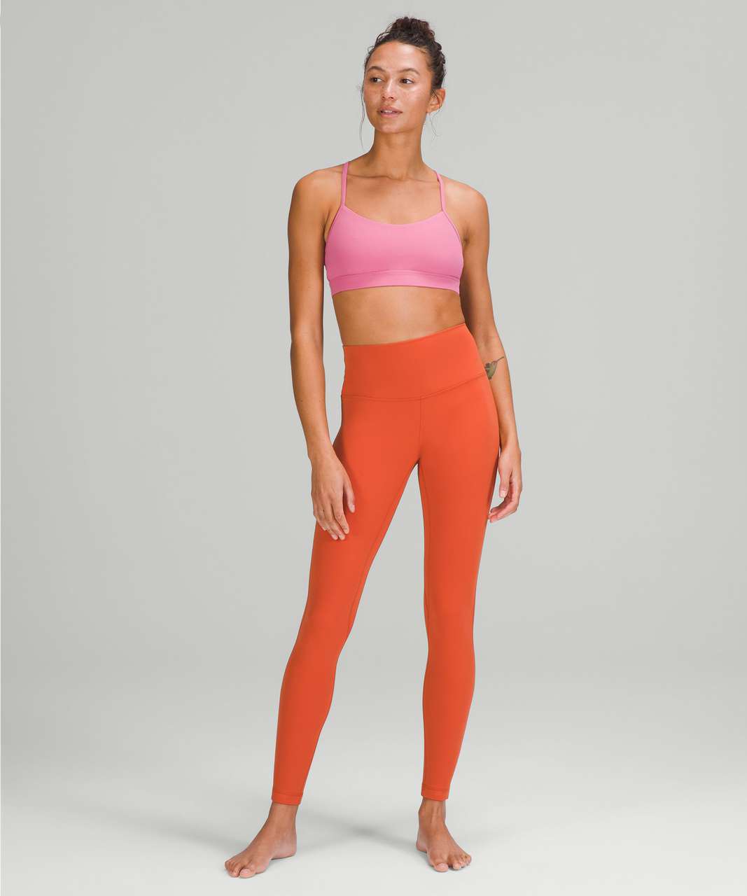 lululemon FLOW Y NULU - Light support sports bra - sonic pink/neon pink -  Zalando.de