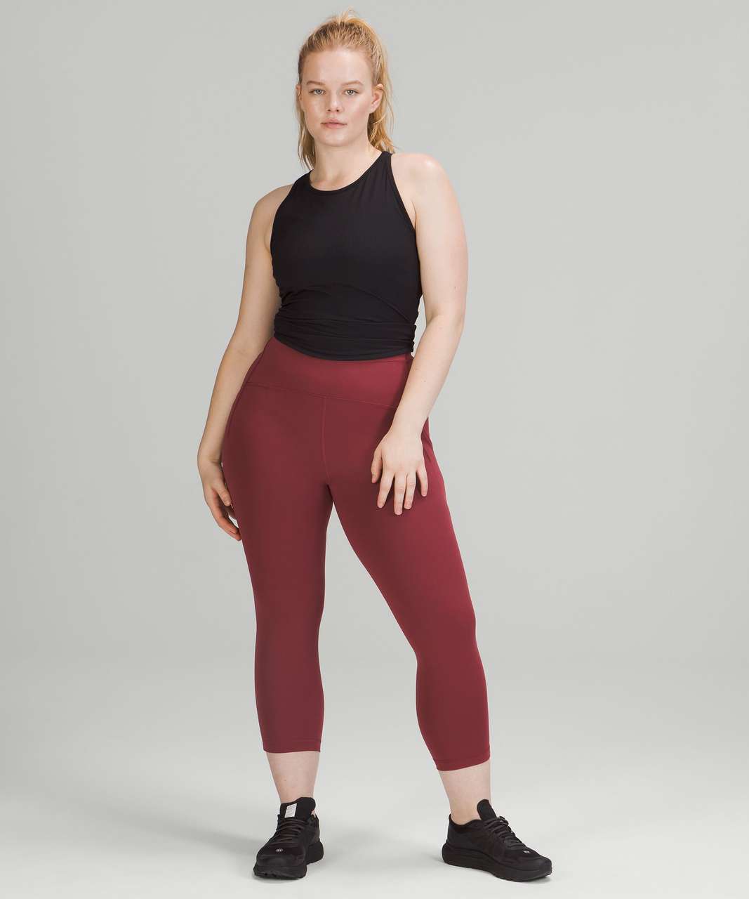 Lululemon Size 6 Swift Speed HR Crop 21” Red DKRD Pant Luxtreme