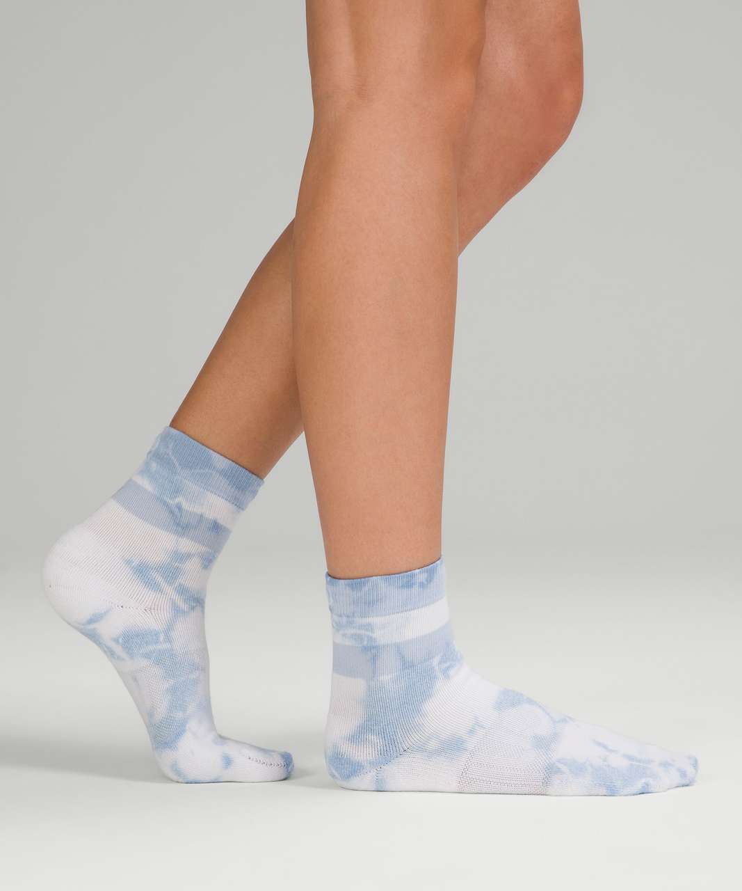 Lululemon Daily Stride Mid-Crew Sock 3 Pack - Blue Nile / Multi / Blue Linen