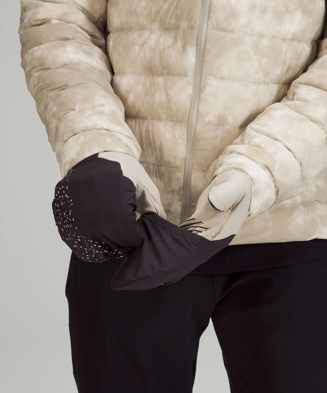 Lululemon Cold Terrain Hooded Gloves - Raw Linen