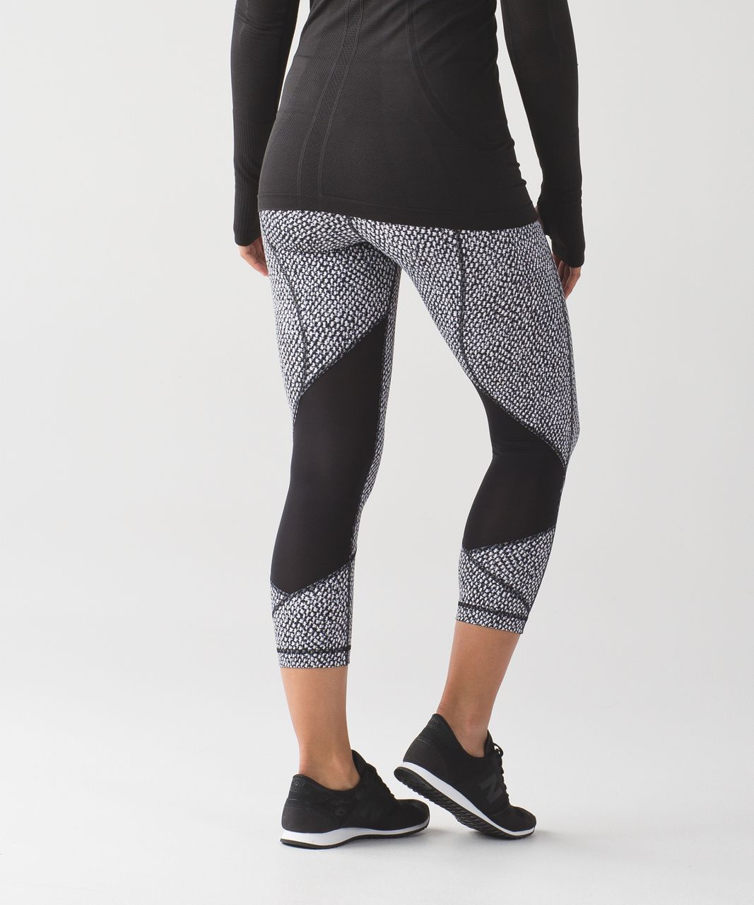 Lululemon Pace Rival Crop Leggings Black 4 - $40 - From Raquel