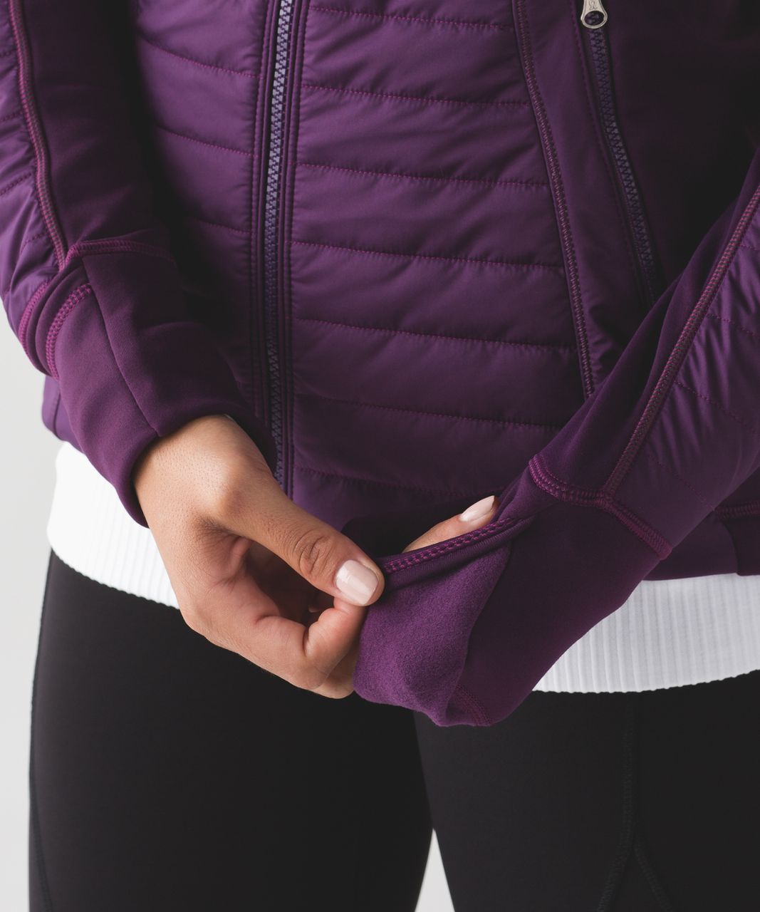 Lululemon First Mile Jacket size 4 Darkest Magenta NWT Purple Winter Run  Coat