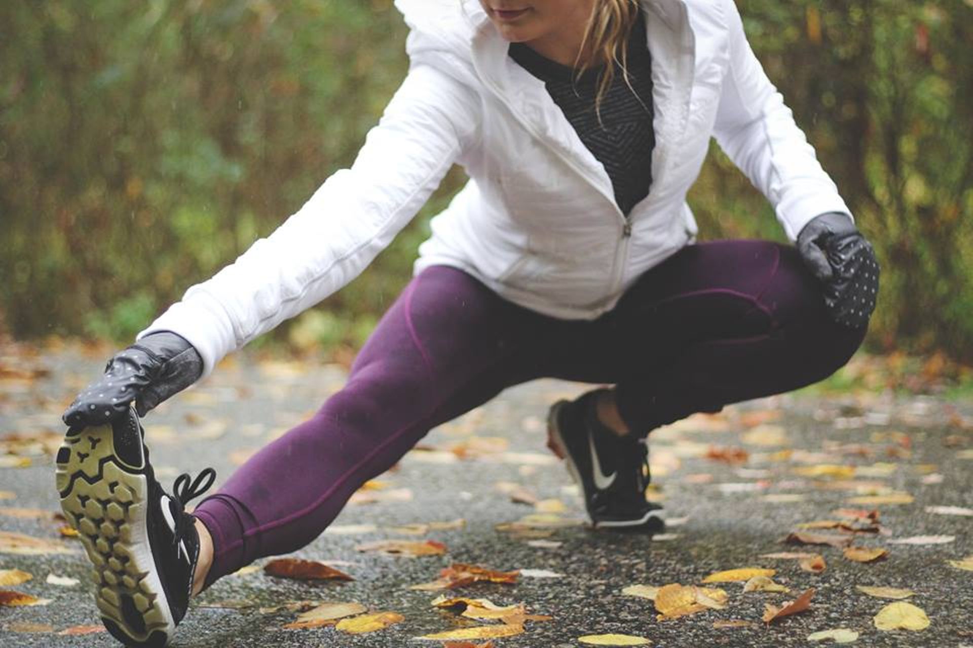 Lululemon First Mile Tech Tight - Darkest Magenta