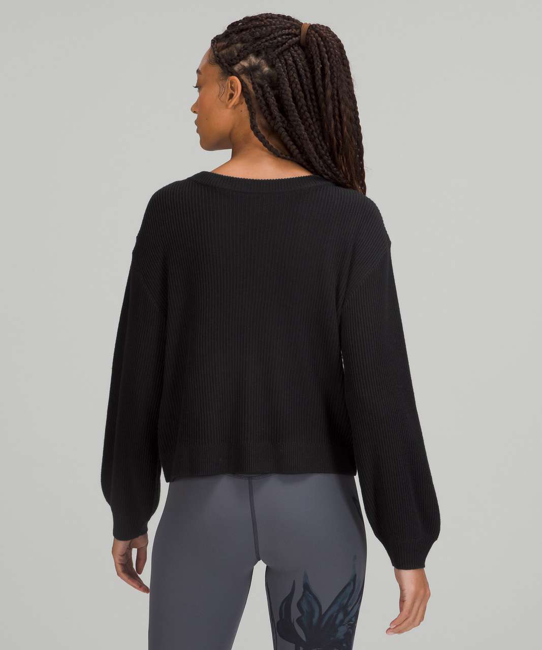 OOTD…. Reversible crossover sweater, WT black granite, EBB and align tank  in a light purple, can't remember the name. : r/lululemon