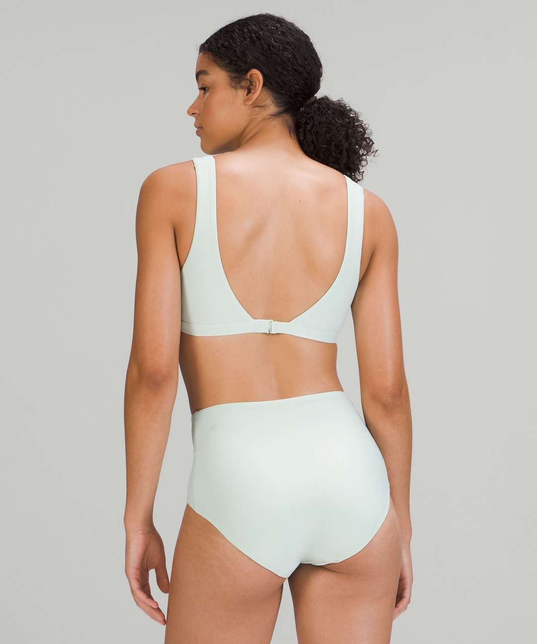 Lululemon Waterside V Swim Top *C/D Cup - Delicate Mint