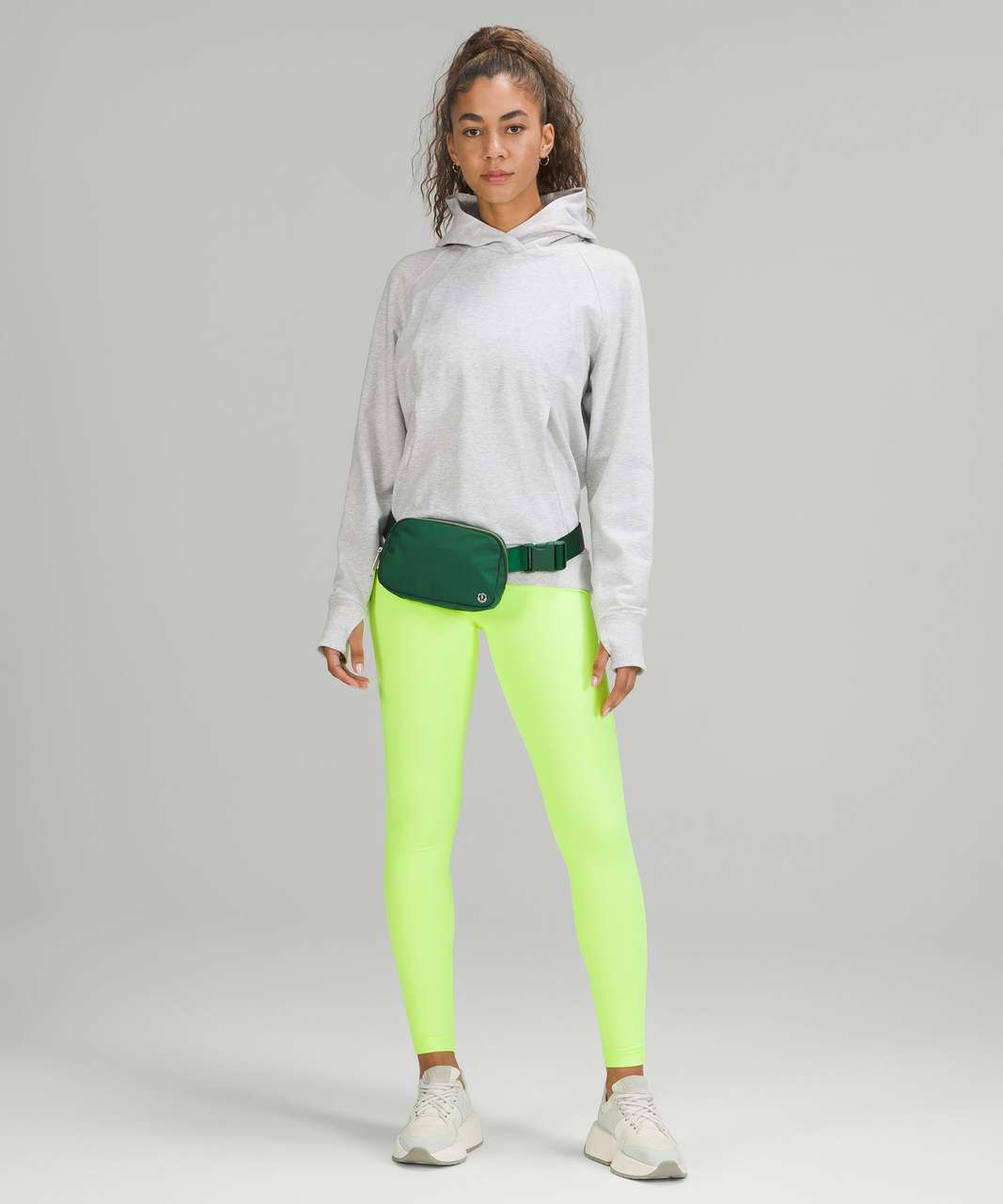 Hot girl walk in my favorite Lululemon green 🌲 OG Everywhere Belt Bag and  Fast and Free 25” in Everglade Green : r/lululemon