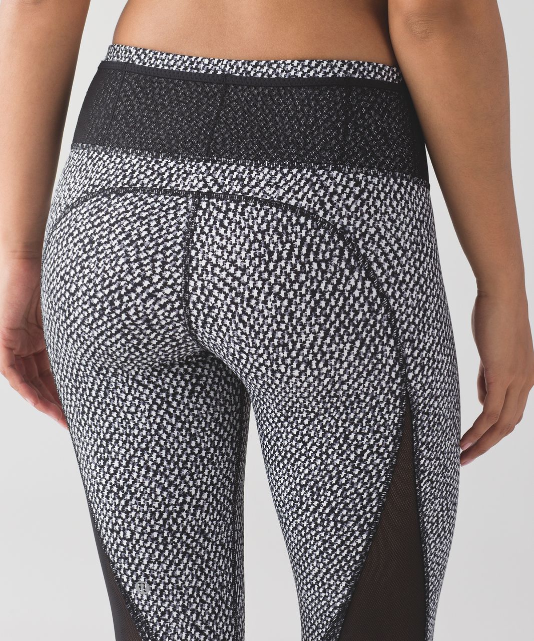 Lululemon Run Around Crop - Scatter Star Arctic Grey Black / Black