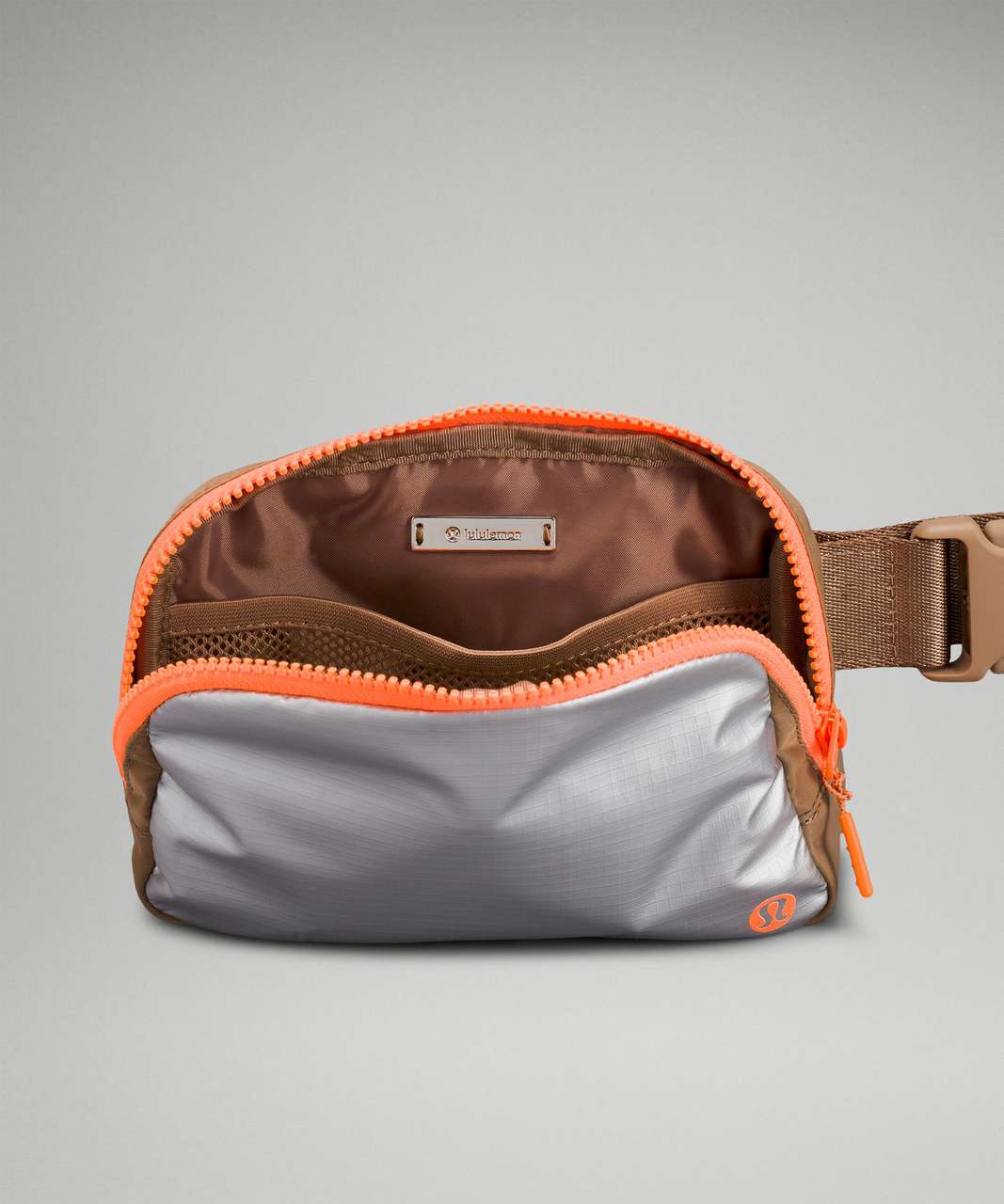 Lululemon Everywhere Belt Bag - Silver Metallic / Soft Sand / Highlight Orange