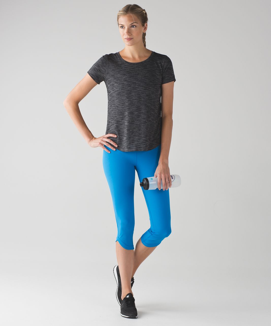 Lululemon Run Around Crop - Shocking Blue