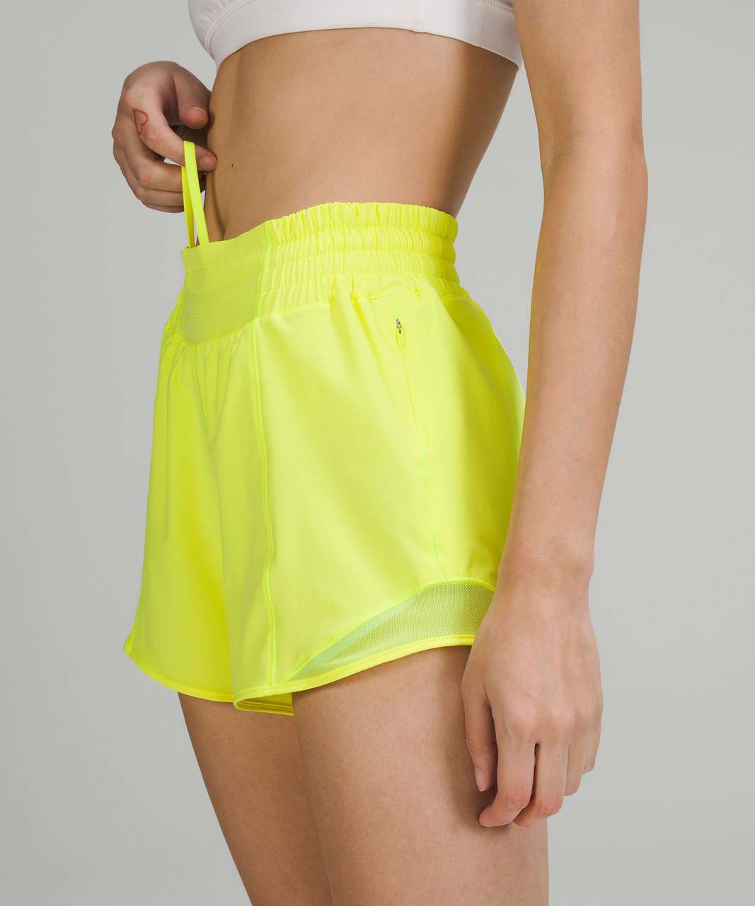 NWT Lululemon Peloton Soleil Hotty Hot Shorts-8 Tall, 4” Yellow sold-out