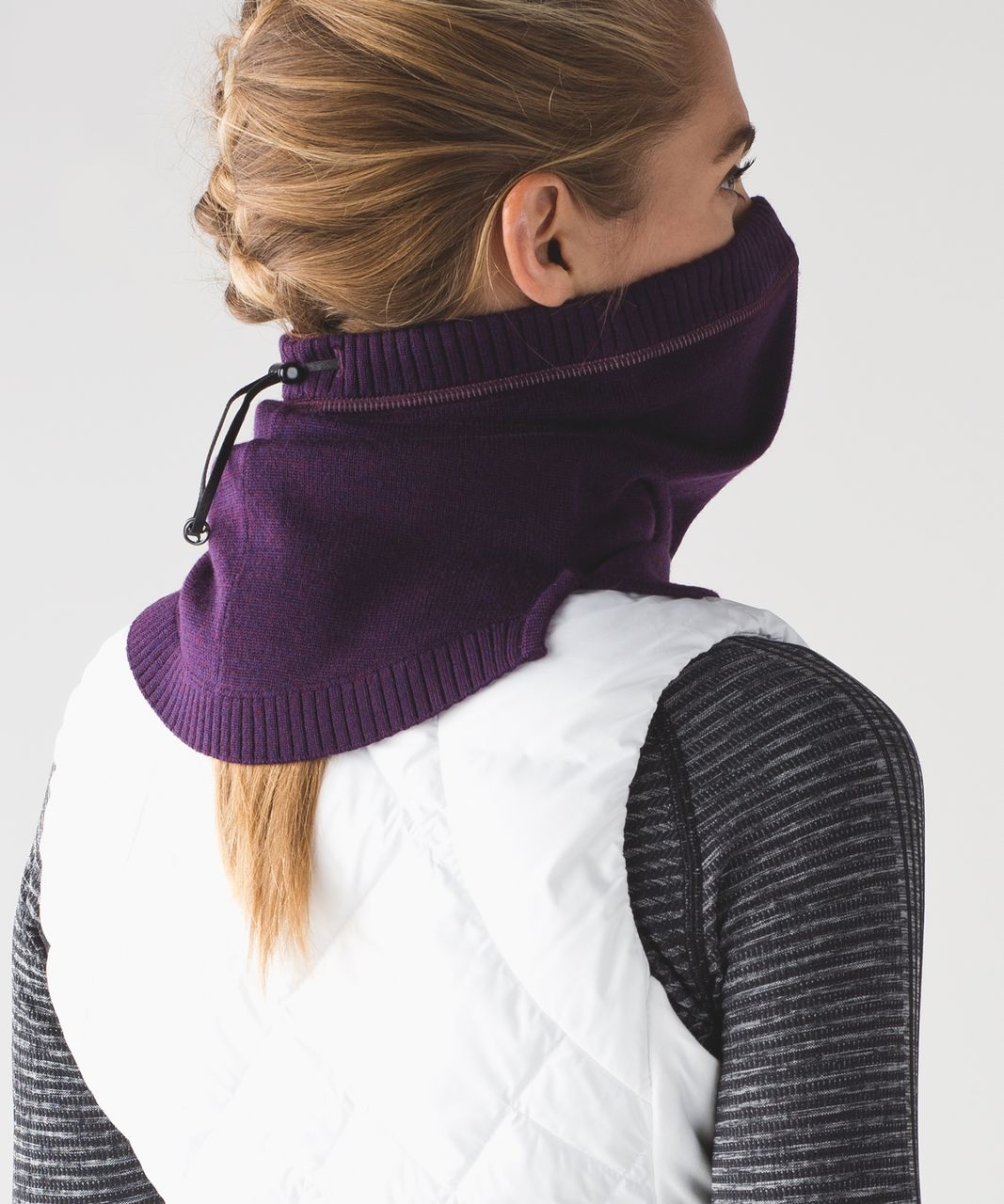 Lululemon Runderland Neck Warmer - Heathered Darkest Magenta