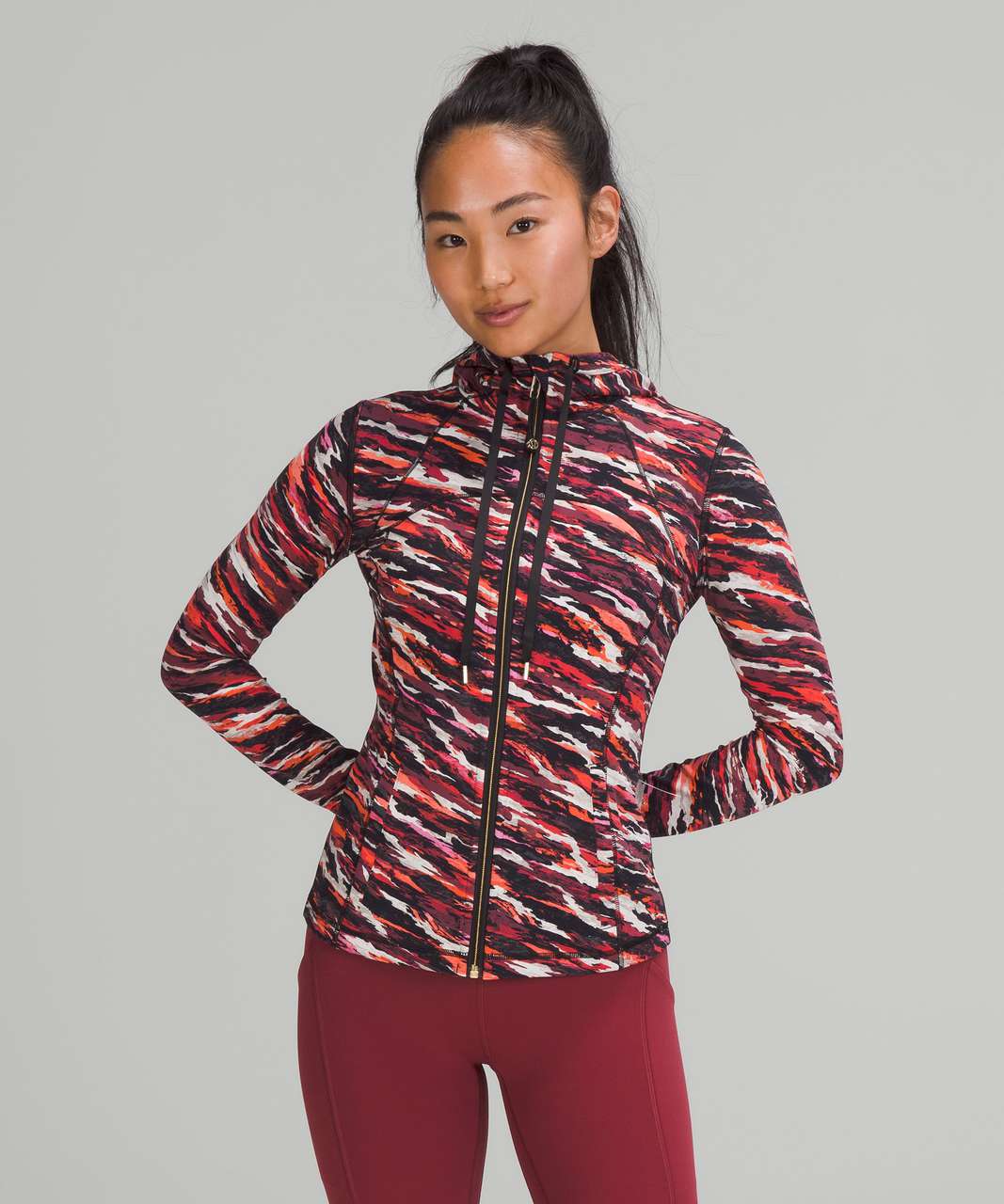 New @lululemon fit 🔥 Top: Nulu cropped Define jacket in red