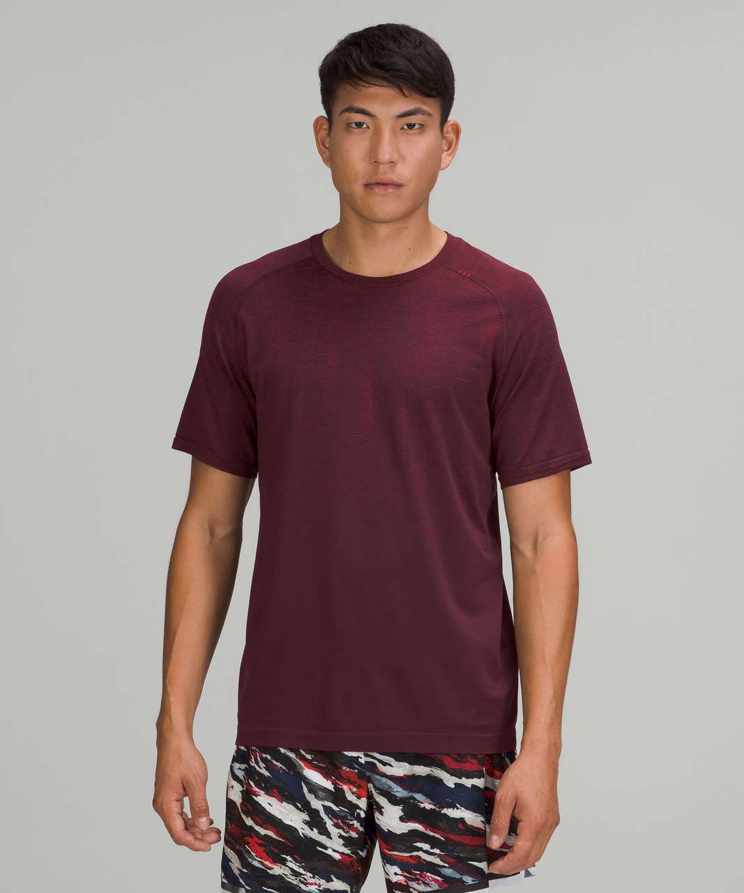 Lululemon Lunar New Year Metal Vent Tech T-Shirt 2.0 - Matchstick Gradient Dark Red / Cassis