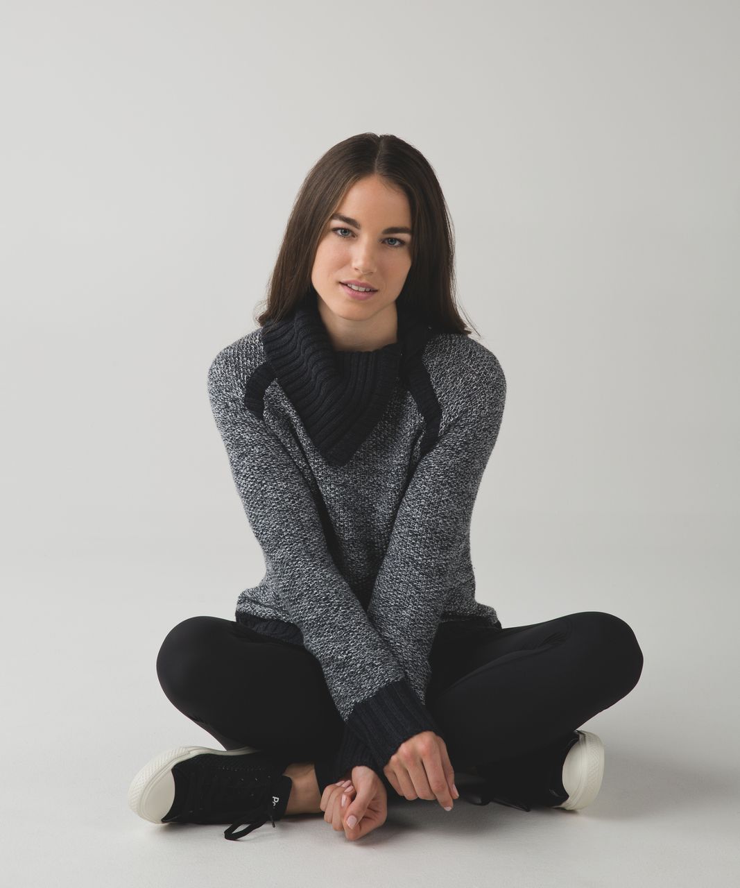 Lululemon Passage To Prana Sweater - Silver Spoon / Heathered Black