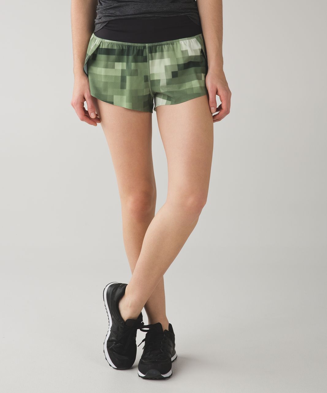 Lululemon Split Second Short II - Domo Pixel Desert Olive Multi / Black