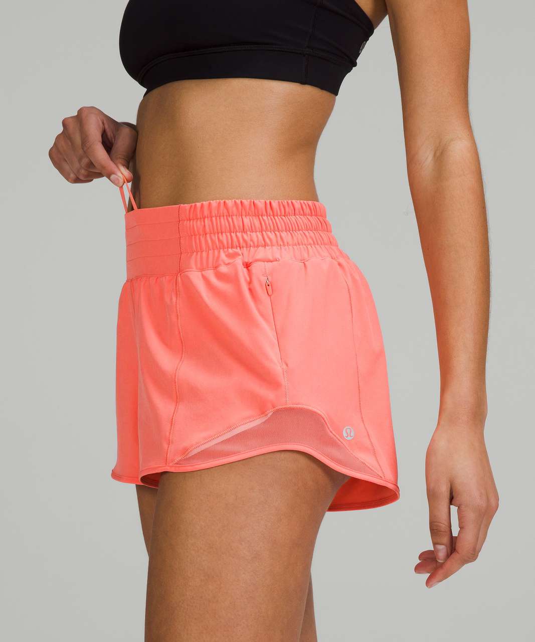 NEW LULULEMON Hotty Hot 2.5 LR Short 0 2 4 6 8 Raspberry Cream