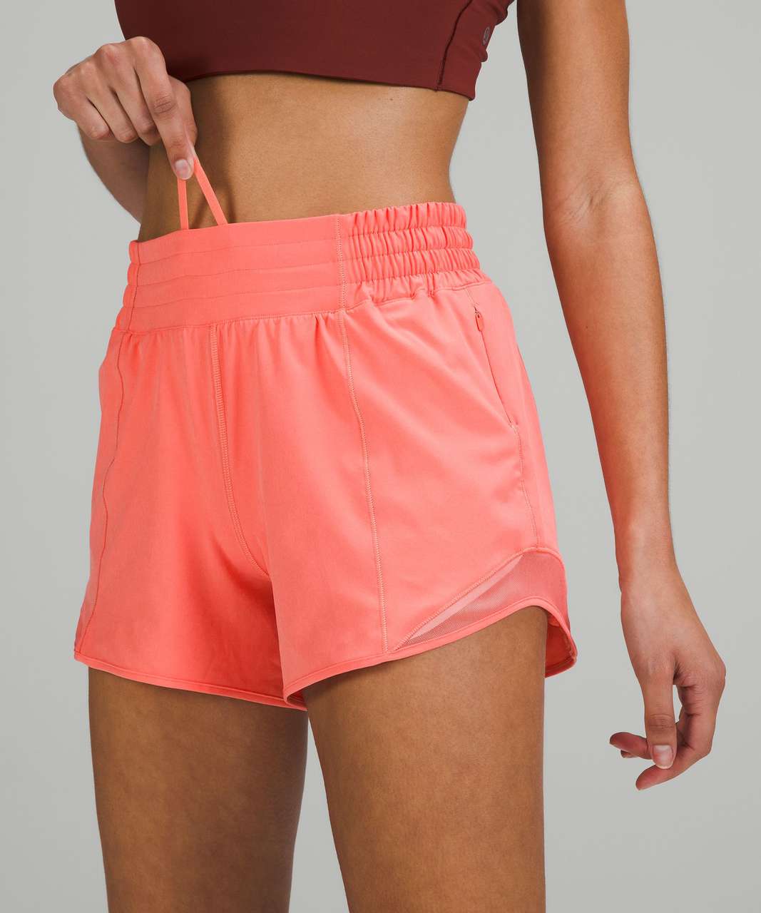 NEW LULULEMON Hotty Hot 2.5 LR Short 10 Ripened Raspberry