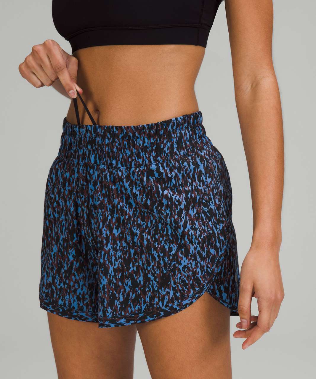 Lululemon Track That Mid-Rise Lined Short 5 - Leopard Camo Blue