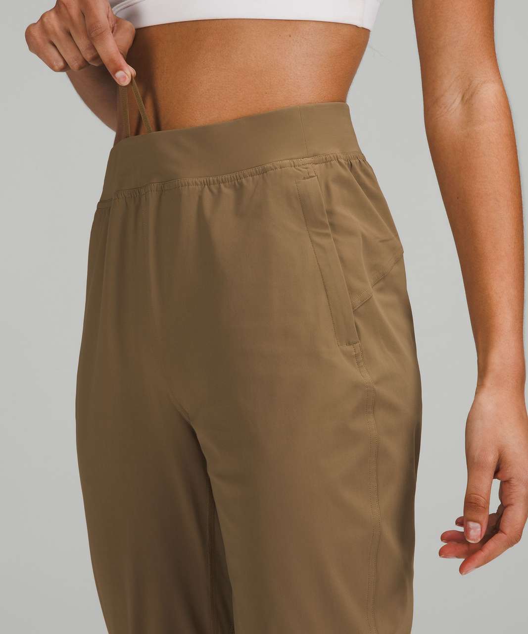 LULULEMON ADAPTED STATE JOGGER WOMEN'S 4  Maxx Liquidation Marketplace &  Online Auctions