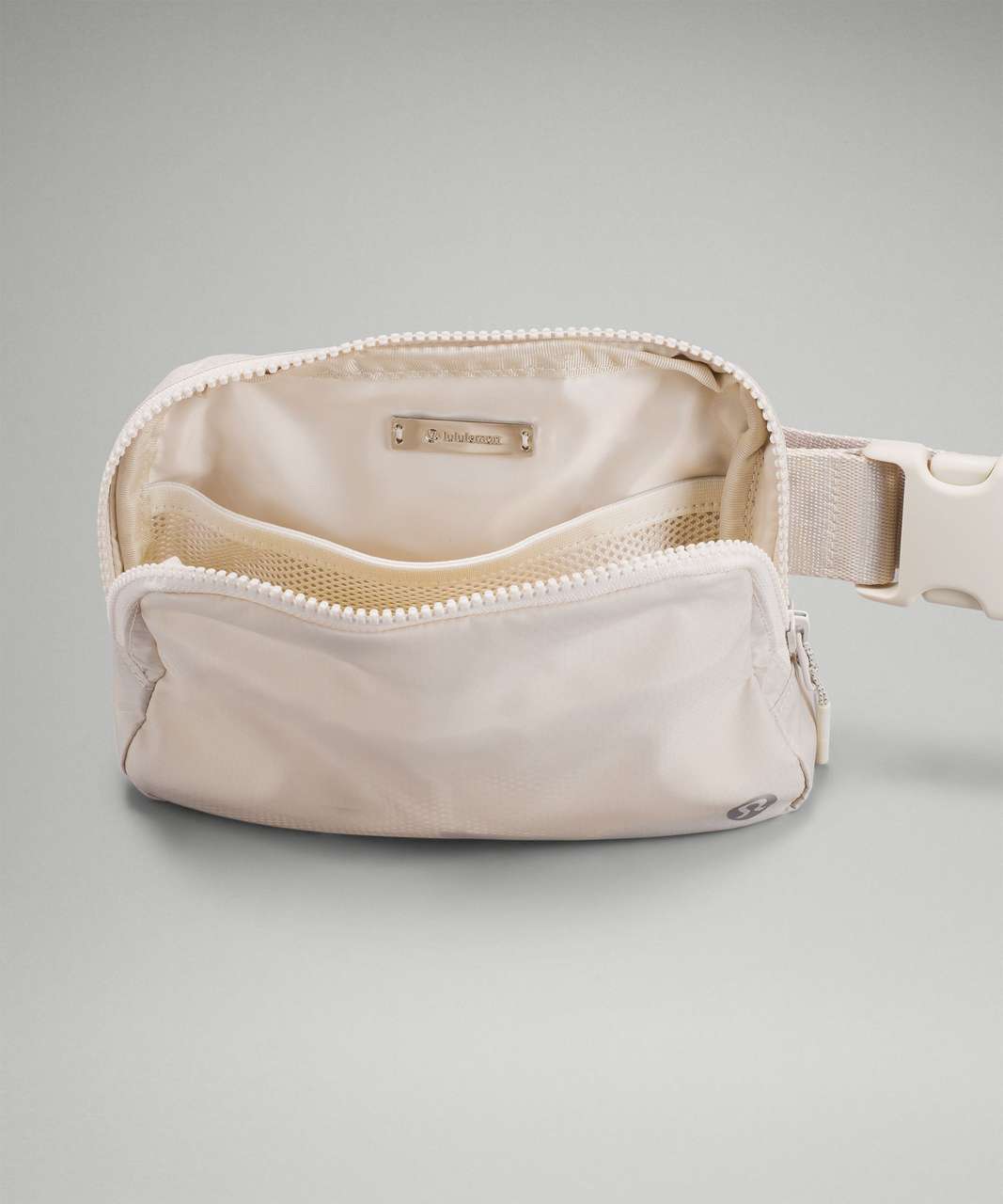 Lululemon Everywhere Belt Bag Wordmark - recoveryparade-japan.com