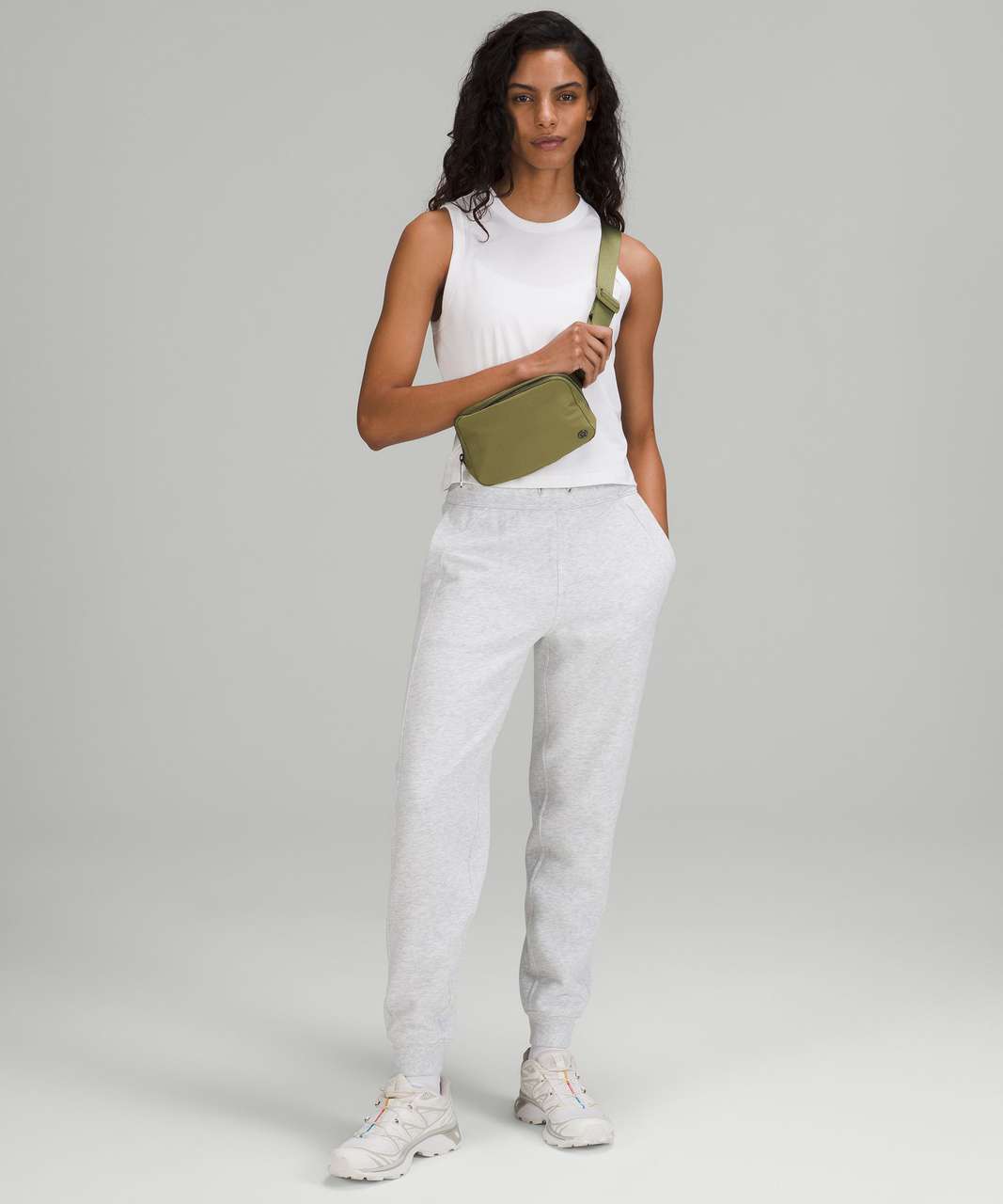 Stylish Lululemon Belt Bag - Kohlrabi Green/White