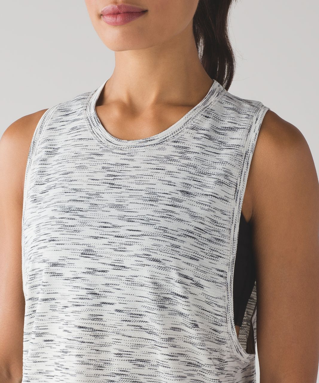 Lululemon Our Sport Tank Tiger Space Dye Black White, Size 8, Women's  Fashion, Activewear on Carousell