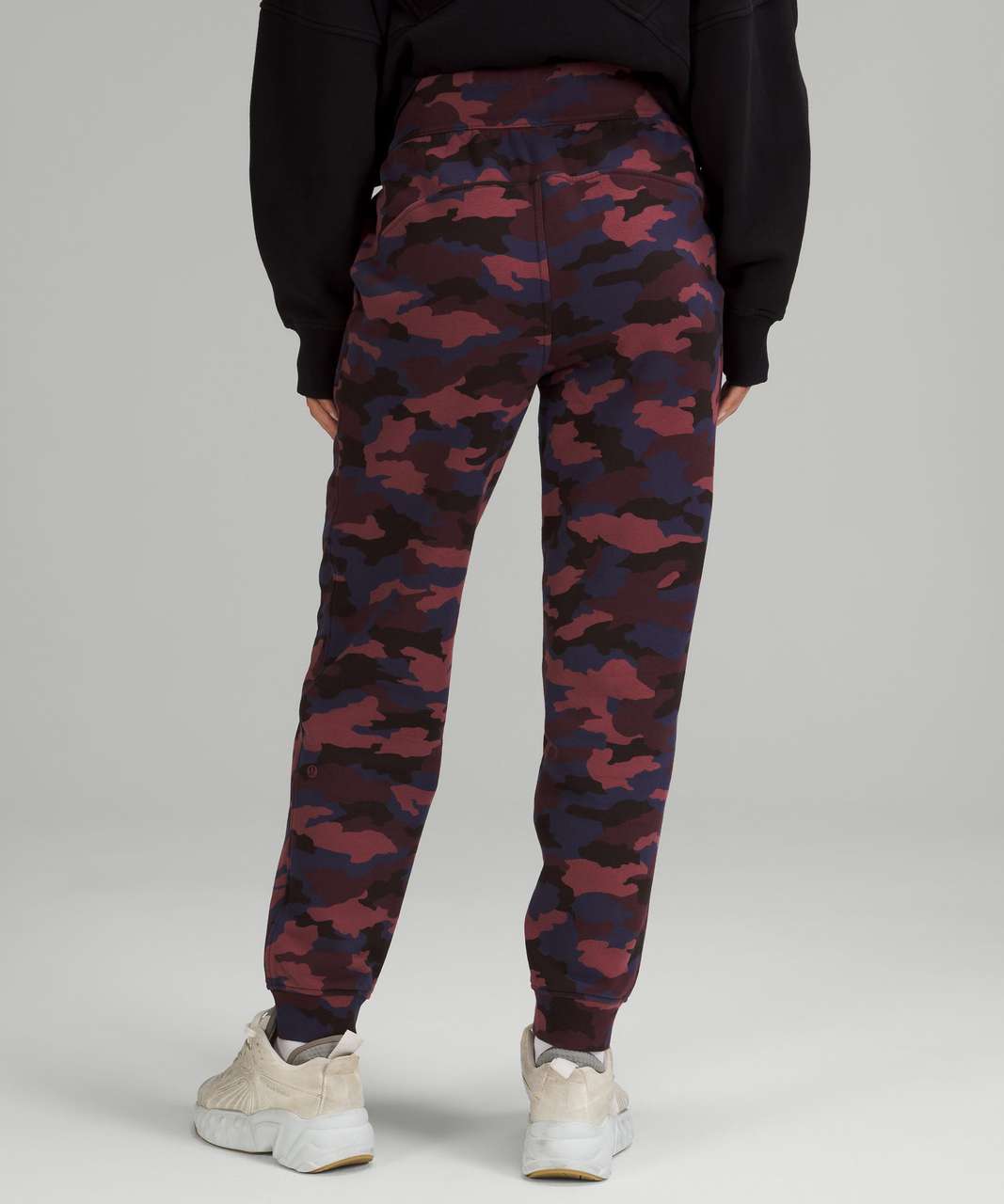 Lululemon Scuba High-Rise Jogger - Heritage 365 Camo Smoky Red Night Sea Multi