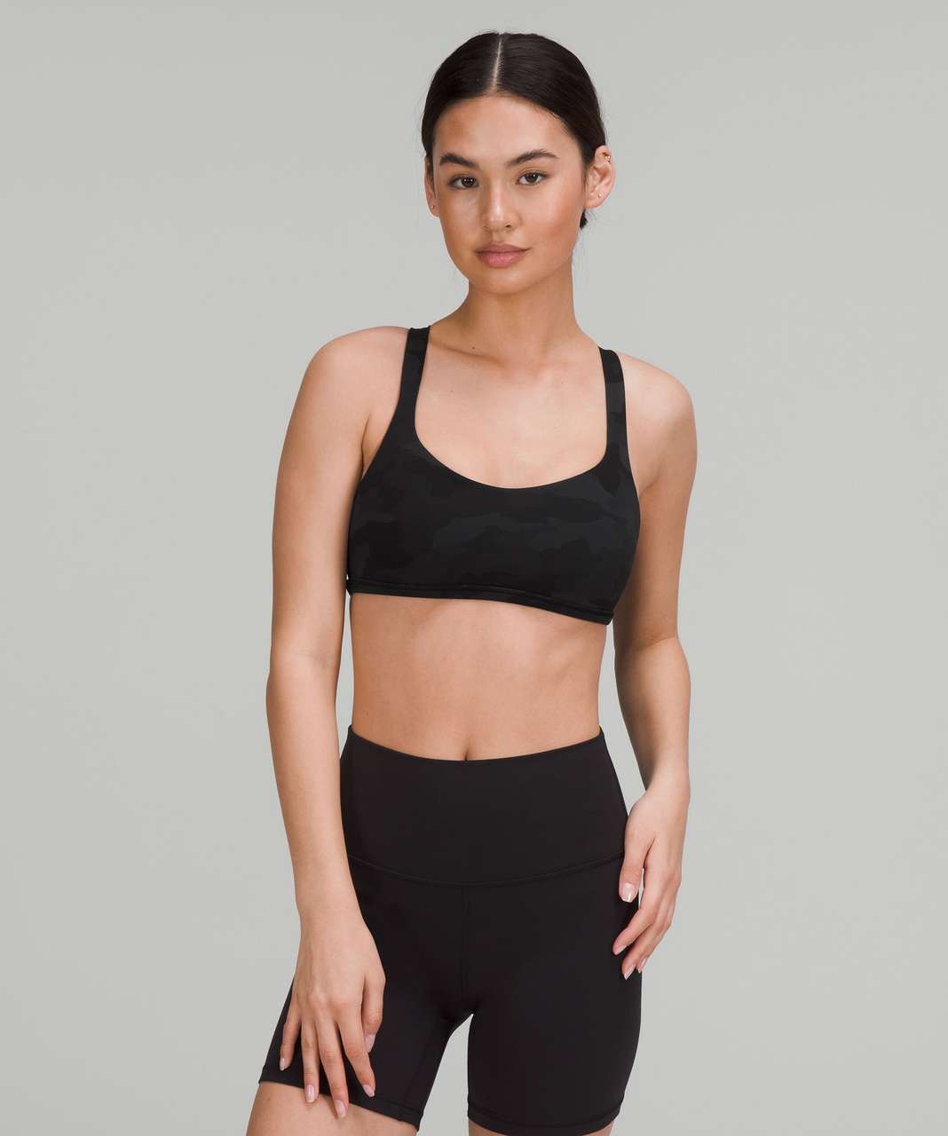 BN Lululemon Free To be Serene Bra / Heritage 365 Deep Coal Multi, Women's  Fashion, Activewear on Carousell