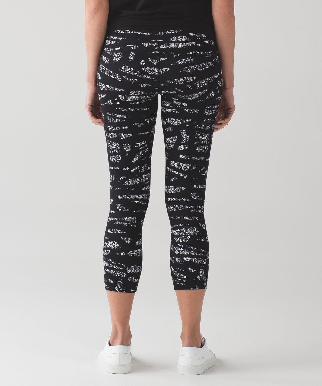 Lululemon Wunder Under Crop (Hi-Rise) - Graf Black White