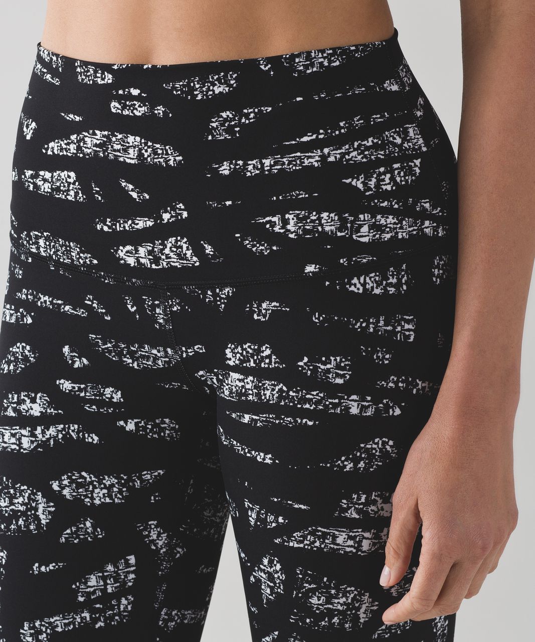 Lululemon Wunder Under Crop (Hi-Rise) - Graf Black White